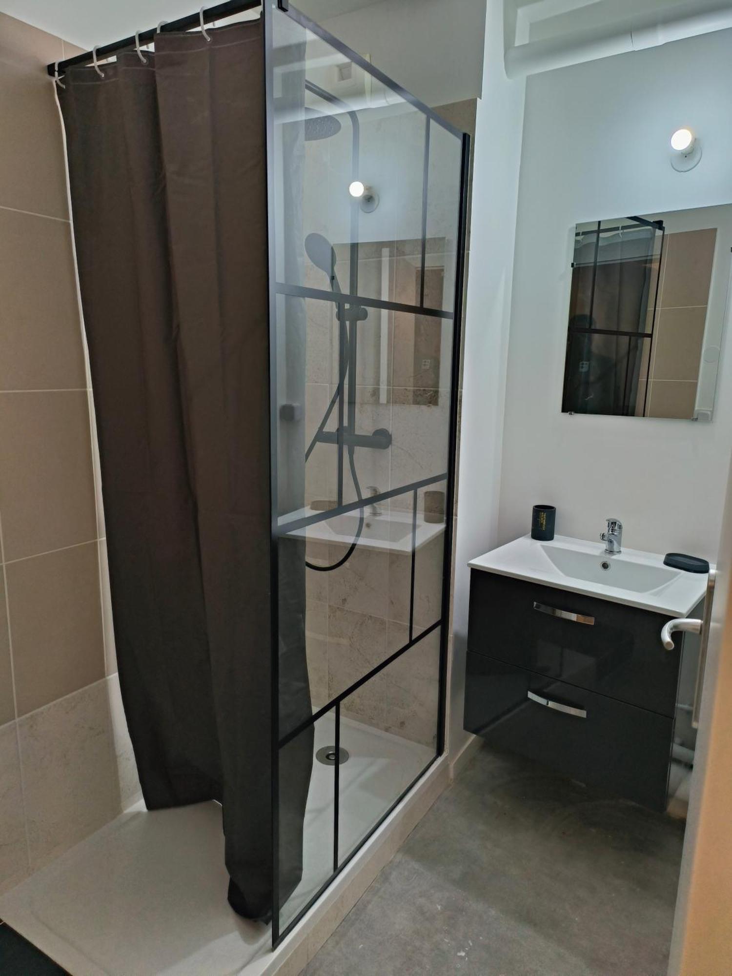 Chambre Privee Proche Stade De France Et Paris Dans Appartement Partage Pierrefitte-sur-Seine Esterno foto